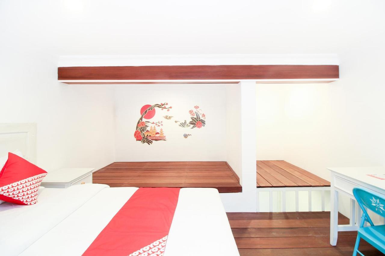Oyo 204 Blessing Residence Surabaya Exterior photo